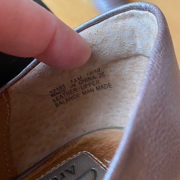 Clarks Artisan Leather Metallic Wedge Open Toe Dressy Mary Jane - Picture 8 of 14